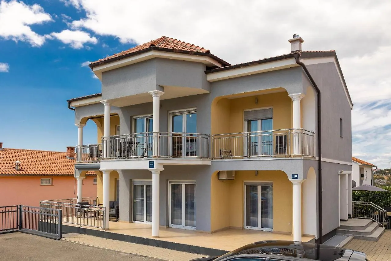 Apartmani Dea Crikvenica 0*,
